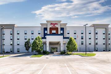 Hampton Inn Omaha / West Dodge Road (Old Mill)