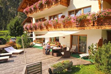 Sundeck