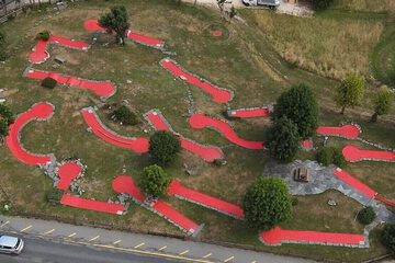 Mini-golf