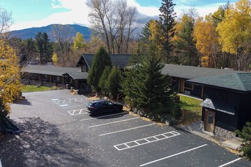 Adirondack Spruce Lodge
