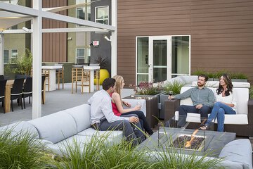 Hotel Exterior 49 of 58