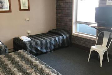 Photo 15