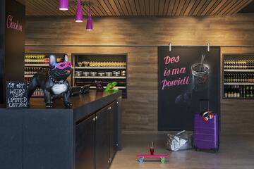 Snack bar