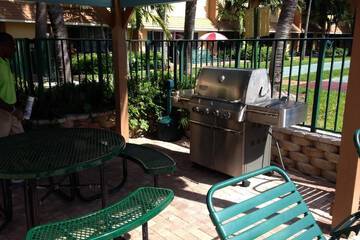 BBQ/picnic area
