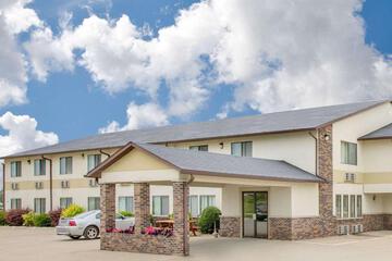 Lamoni Inn & Suites