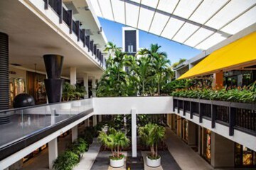 Shopping mall