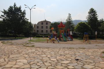 Children's play area - outdoor