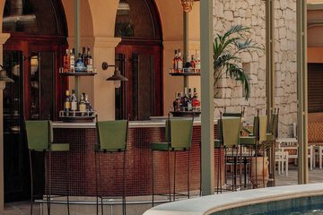 Poolside bar