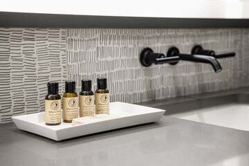 Bathroom amenities