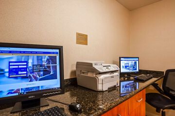 Business Center 27 of 27