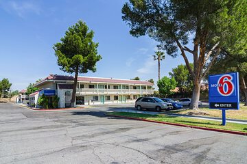 Motel 6 Barstow CA