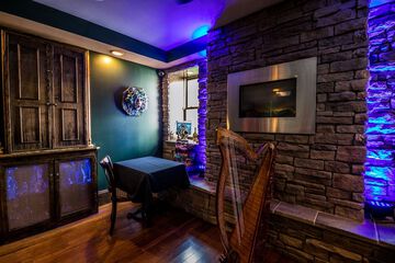 Business Center 92 of 95