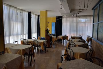 Food court