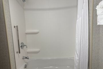 Room 18 of 40