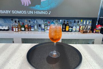 Poolside bar