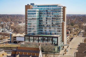 Hotel Chauncey Iowa City Tapestry Collection by Hilton