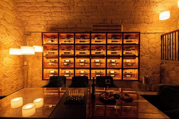 Tasting room