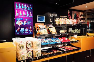 Snack bar