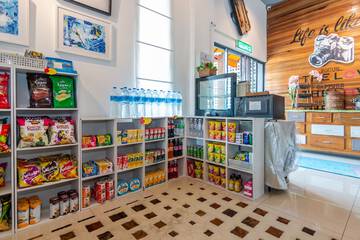 Snack bar