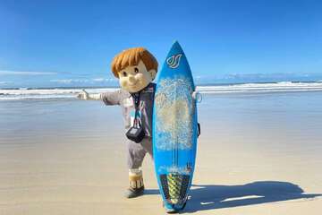 Surfing/boogie boarding