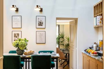 Breakfast area