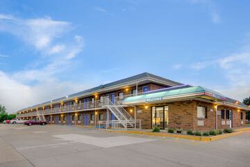 Motel 6 Salina KS