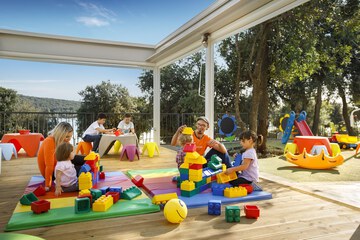 Children's play area - outdoor