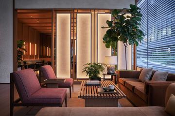 Lobby lounge