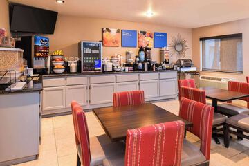 Breakfast/Coffee Service 48 of 48