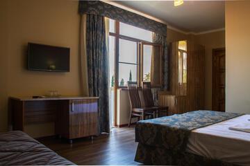 guest_rooms