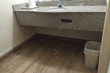 Bathroom sink
