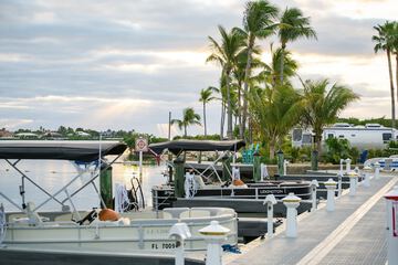 Dock