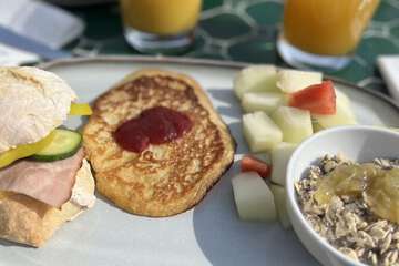Breakfast buffet