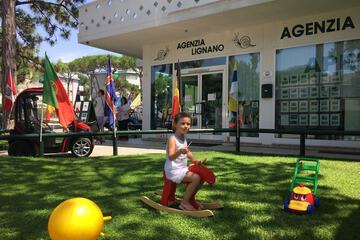 Children's play area - outdoor