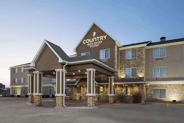 Country Inn & Suites by Radisson Topeka West, KS
