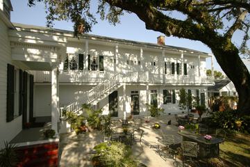 Hotel Exterior 44 of 47