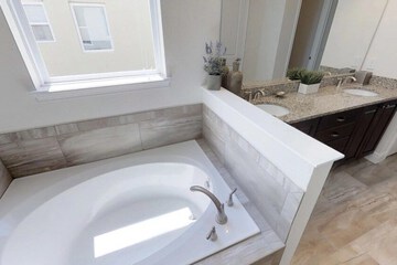 Jetted tub