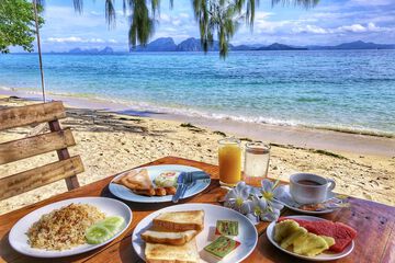 Breakfast meal