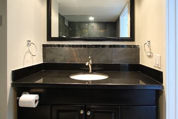 Bathroom sink