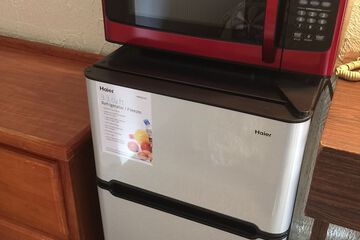 Mini-refrigerator