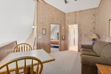 Room 43 of 74