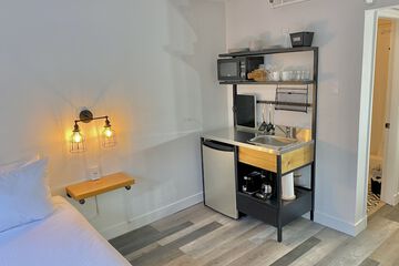 Private kitchenette