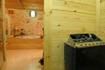 Private spa tub