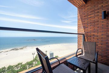 Beach/ocean view