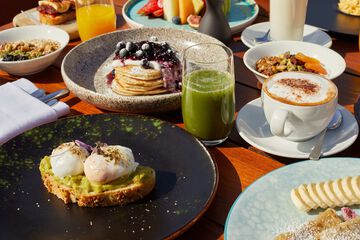 Breakfast meal