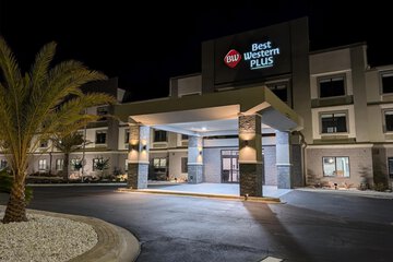 Best Western Plus Savannah Gateway