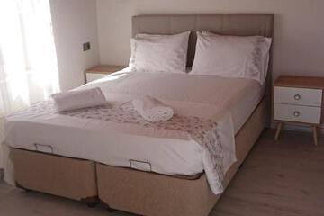 Photo 51