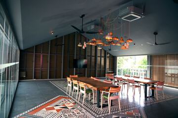 Meeting facility