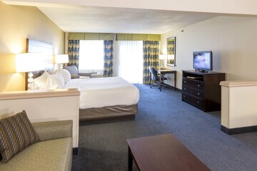 Room 26 of 82