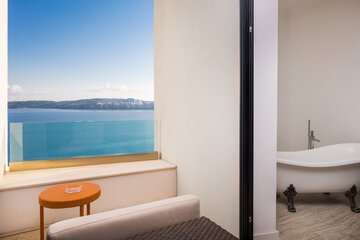 Beach/ocean view